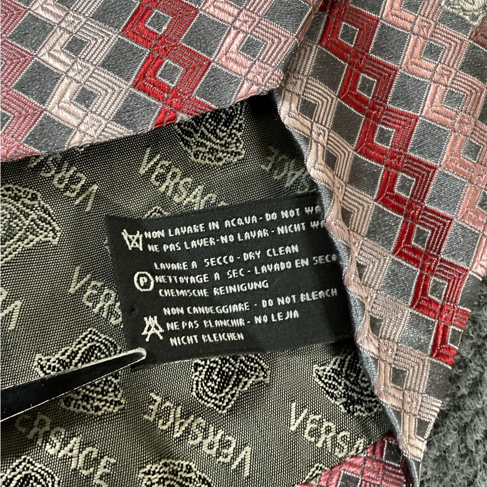 Versace silk necktie 60” - Picture 6 of 6
